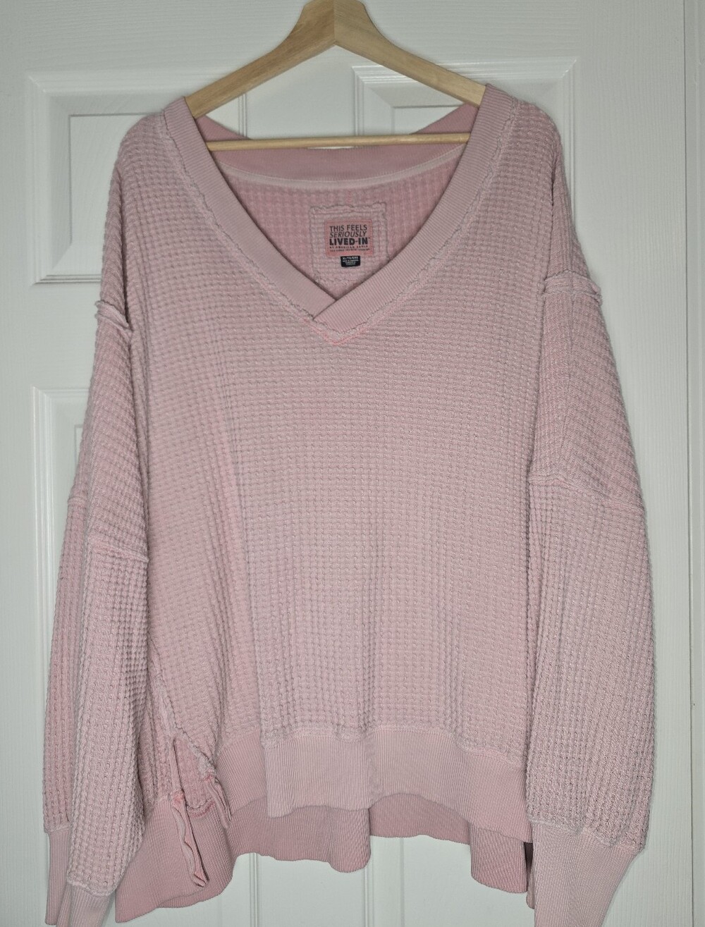 American Eagle Seriously Lived In V-Neck Pink Waffle Knit Sweater Top Size XL